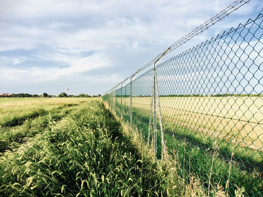 Valla metálica terreno agrícola